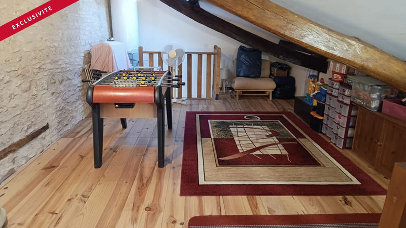 Maison - 207 m² - 8 pièces