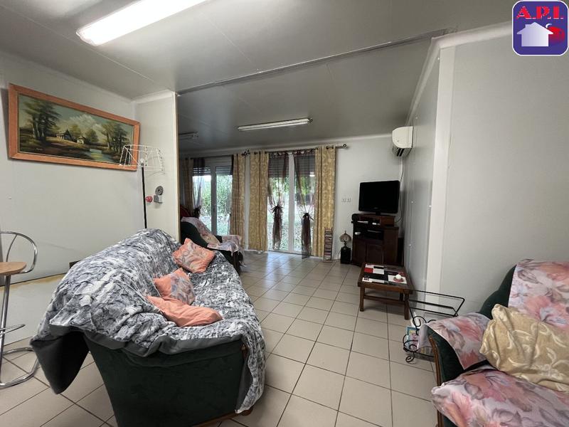 Maison - 230 m² - 7 pièces