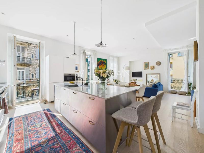 Appartement - 114 m² - 4 pièces