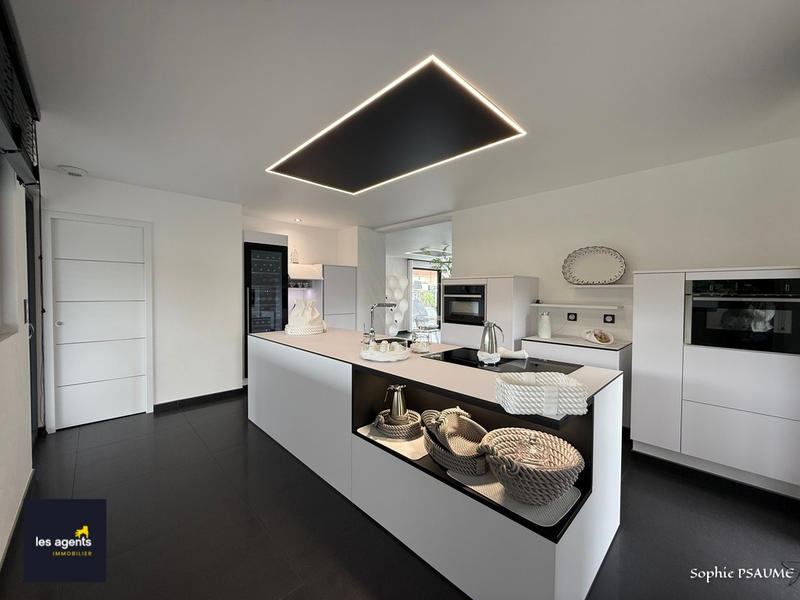 Maison - 103 m² - 4 pièces