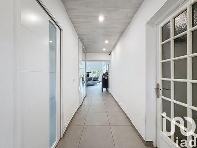 Maison - 221 m² - 9 pièces