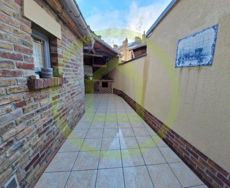 Maison - 98 m² - 5 pièces