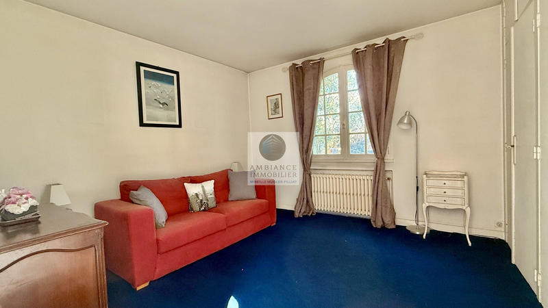 Maison - 240 m² - 7 pièces