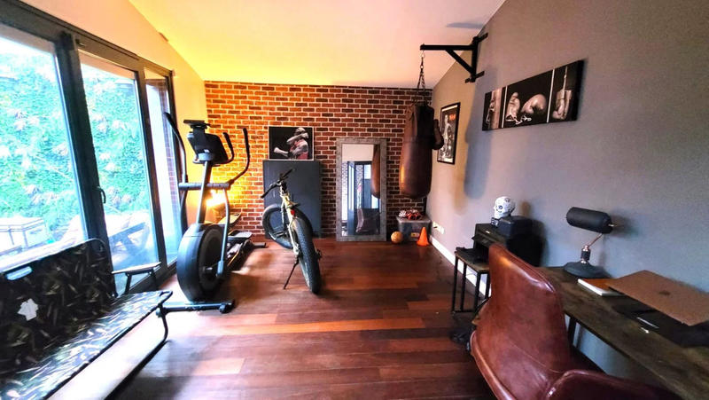 Maison - 143 m² - 5 pièces