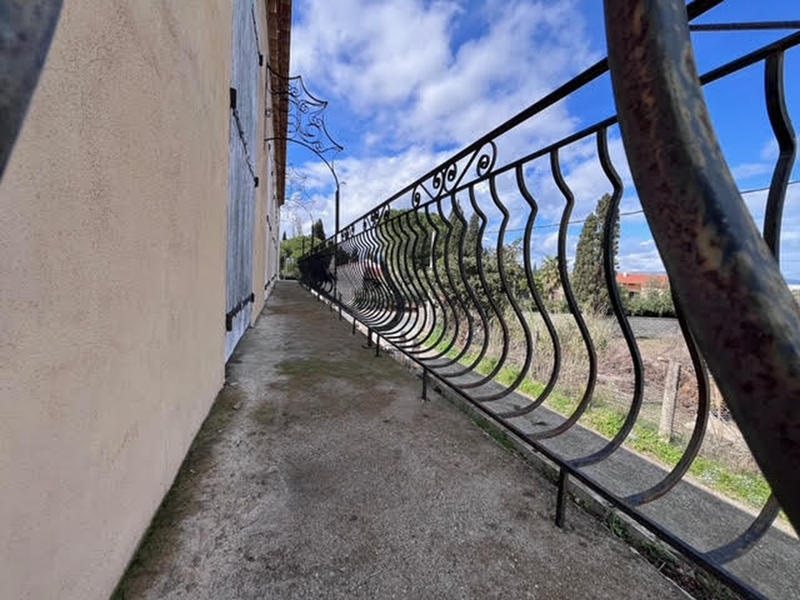 Maison - 300 m² - 4 pièces