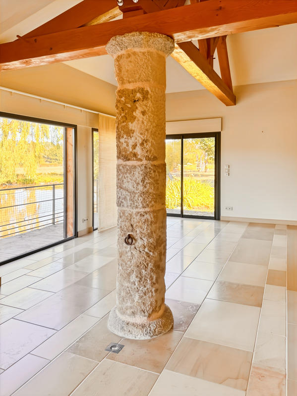 Maison - 346 m² - 11 pièces