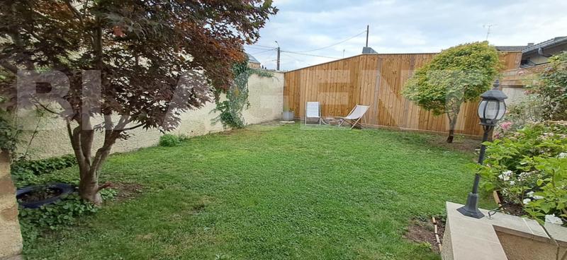 Maison - 140 m² - 5 pièces