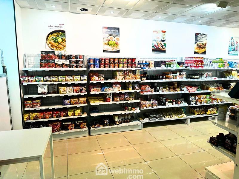 Local commercial - 120 m² - 2 pièces