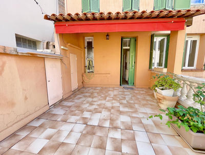 Appartement - 80 m² - 4 pièces