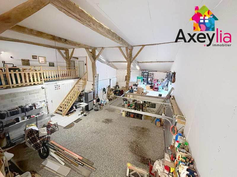 Maison - 252 m² - 8 pièces