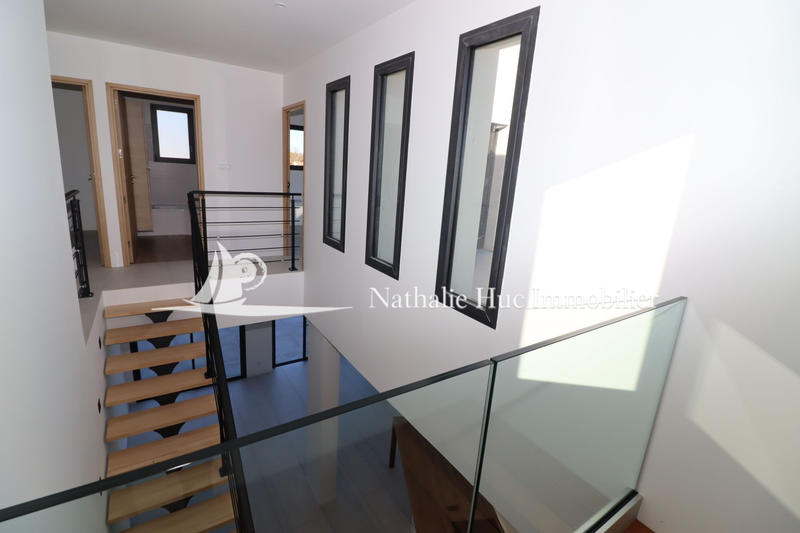 Maison contemporaine - 111 m² - 5 pièces