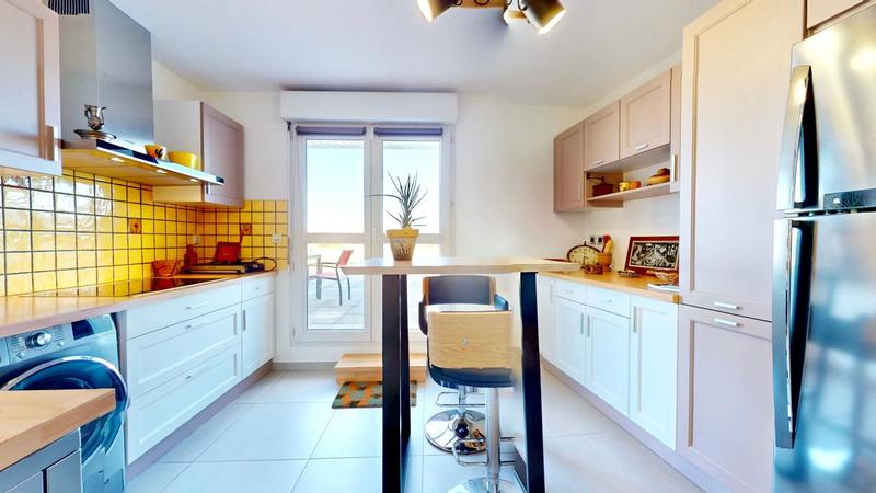 Penthouse - 87 m² - 3 pièces