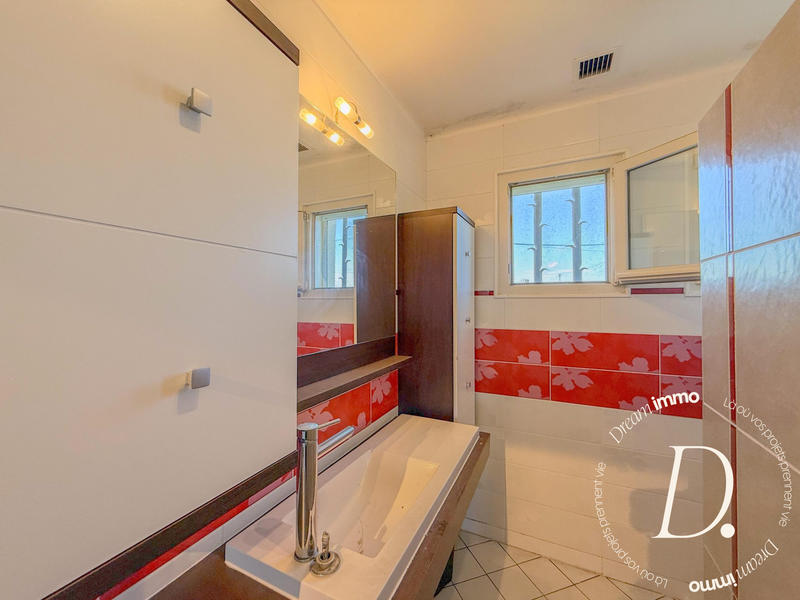 Maison - 145 m² - 7 pièces