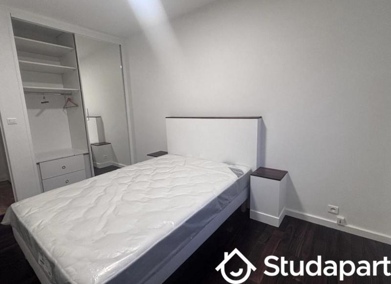 Chambre - 12 m² - 1 pièce