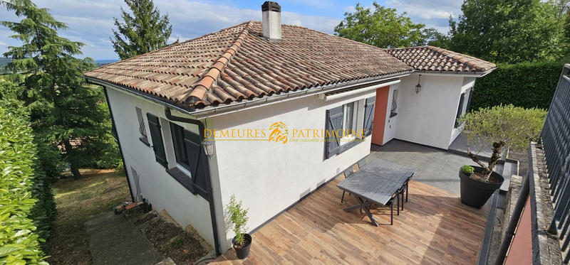 Maison - 96 m² - 4 pièces