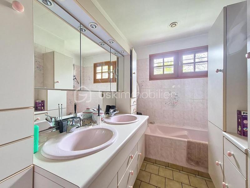 Maison traditionnelle - 150 m² - 7 pièces