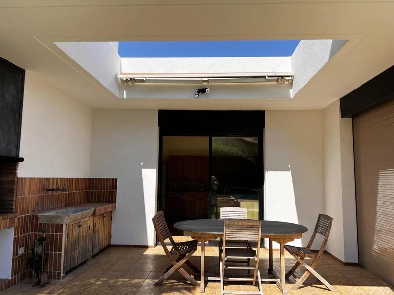 Villa - 302 m² - 5 pièces