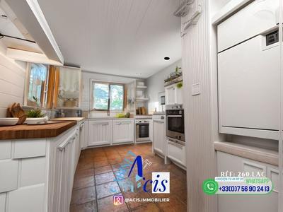 Maison - 195 m² - 7 pièces