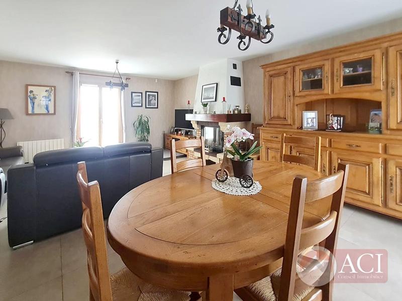 Maison - 97 m² - 5 pièces