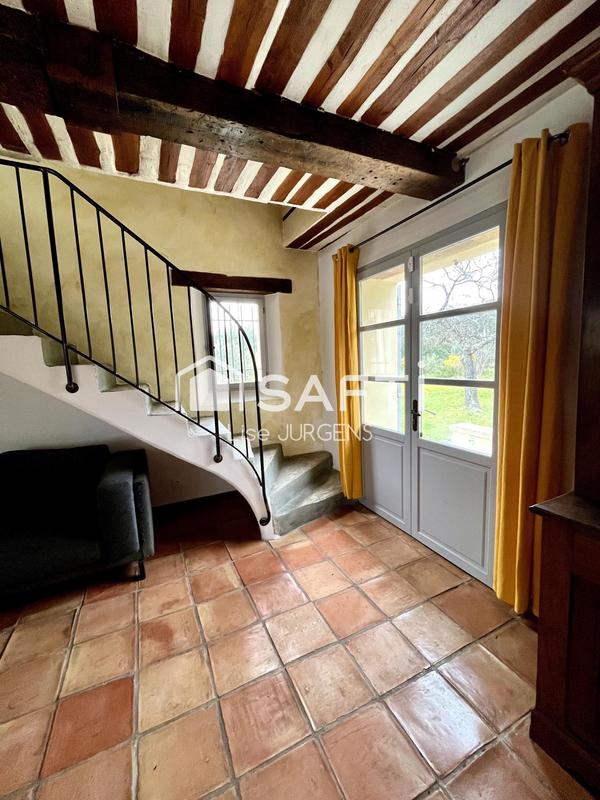 Maison - 270 m² - 9 pièces