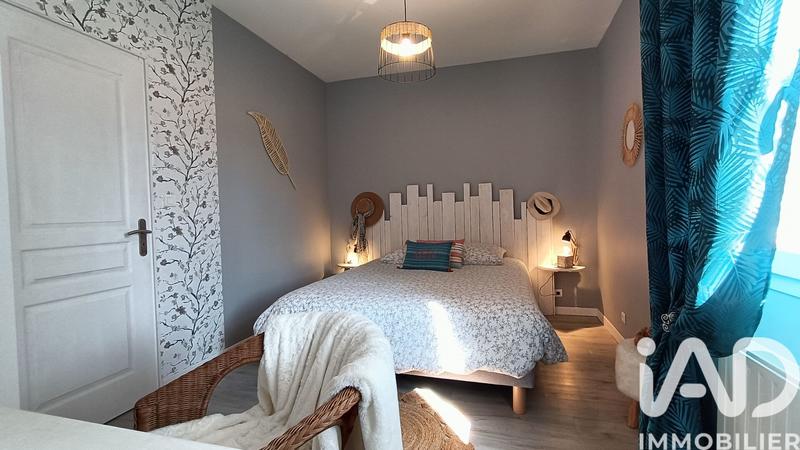 Maison - 397 m² - 16 pièces