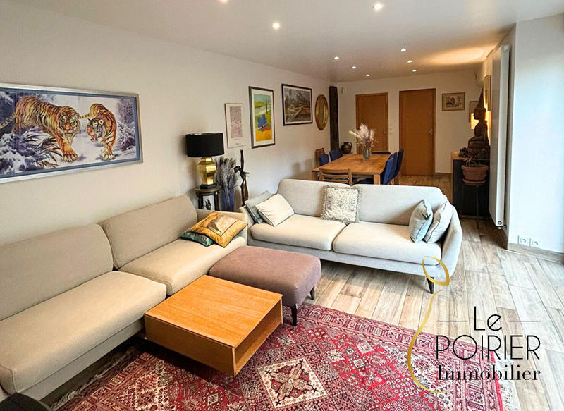 Maison - 197 m² - 7 pièces