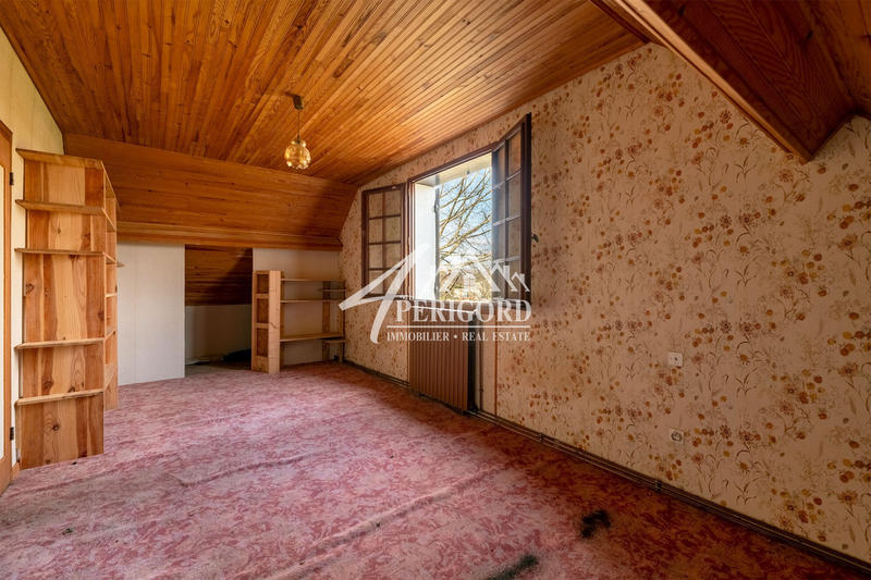 Maison traditionnelle - 200 m² - 8 pièces