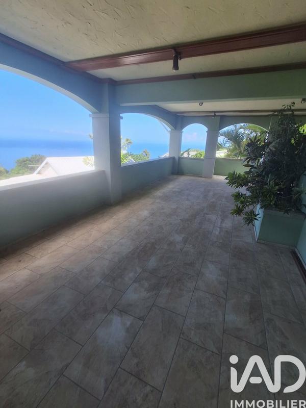 Maison - 246 m² - 6 pièces