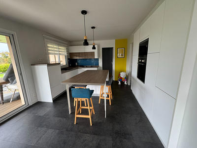 Maison - 139 m² - 8 pièces
