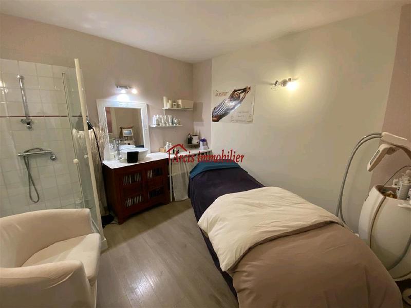 Local commercial - 55 m² - 4 pièces