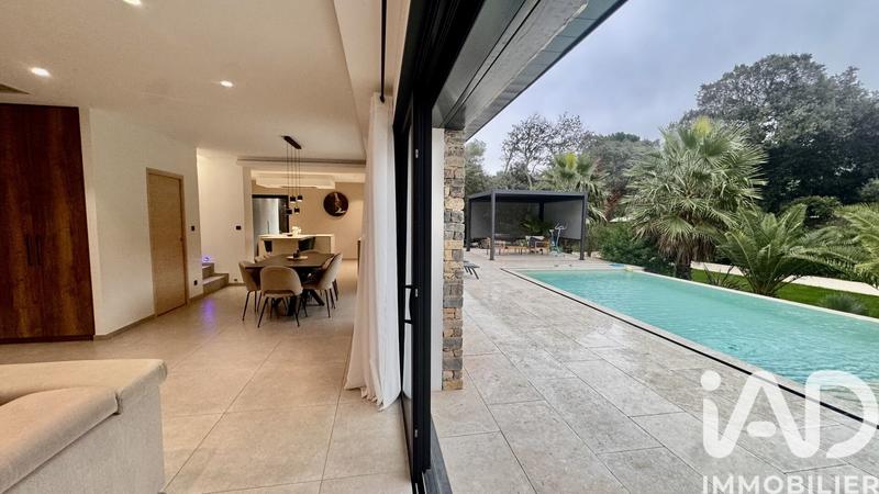 Maison de maîtres - 187 m² - 7 pièces