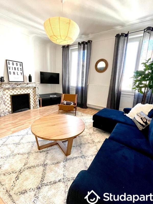 Chambre - 13 m² - 1 pièce