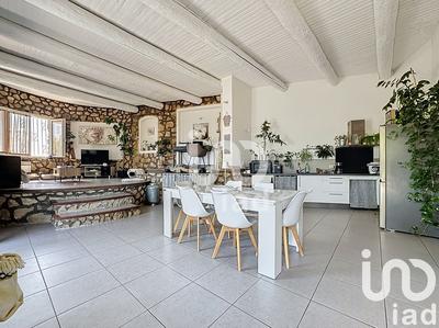 Appartement - 90 m² - 3 pièces