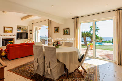 Villa - 247 m² - 7 pièces