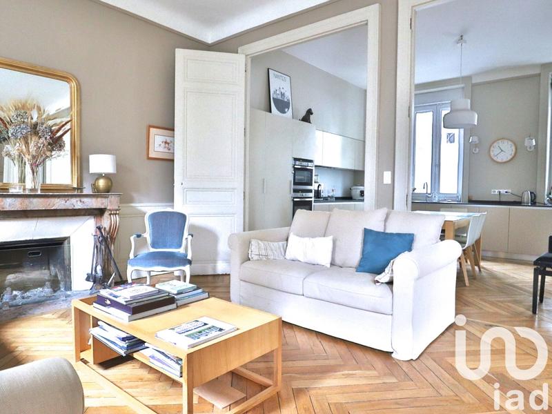 Maison - 224 m² - 8 pièces