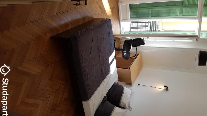 Chambre - 13 m² - 1 pièce