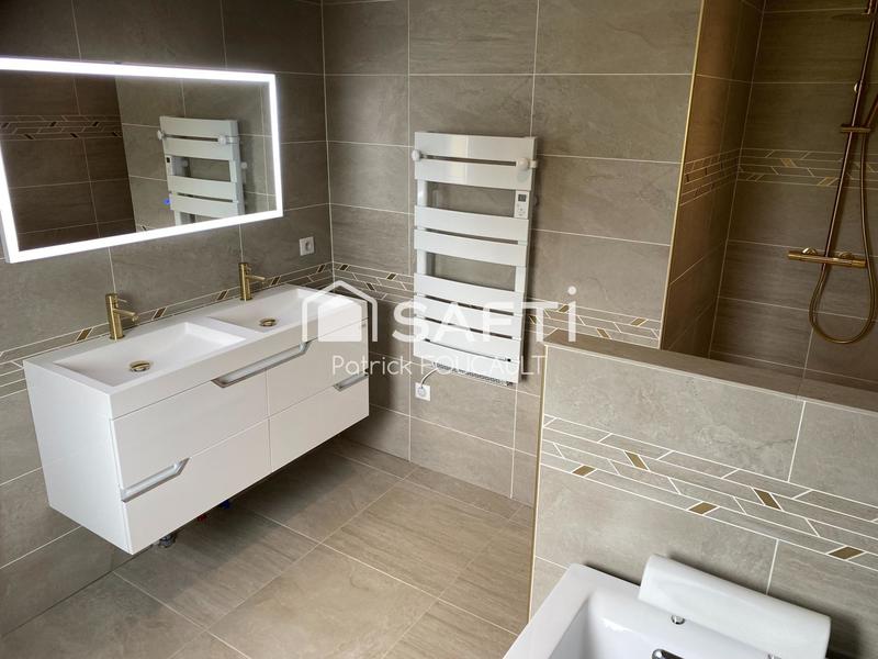 Maison - 278 m² - 8 pièces