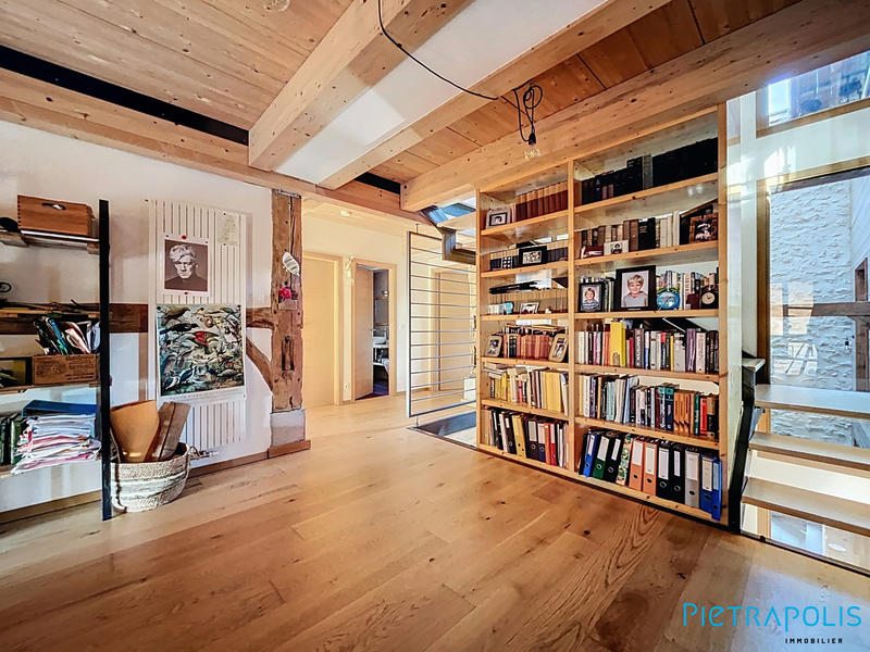 Maison - 289 m² - 8 pièces