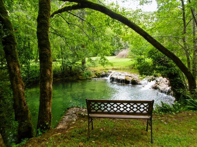 Moulin - 390 m² - 9 pièces