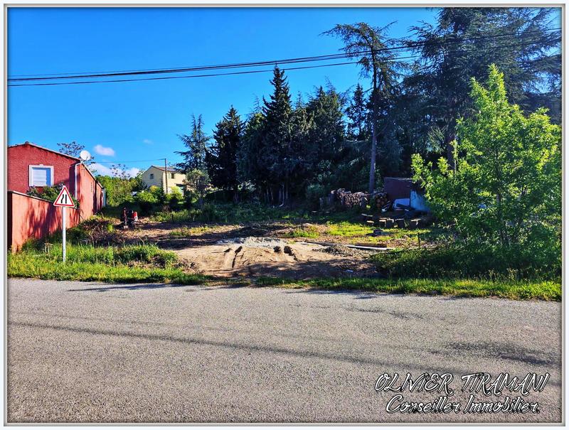 Terrain constructible - 1 316 m²