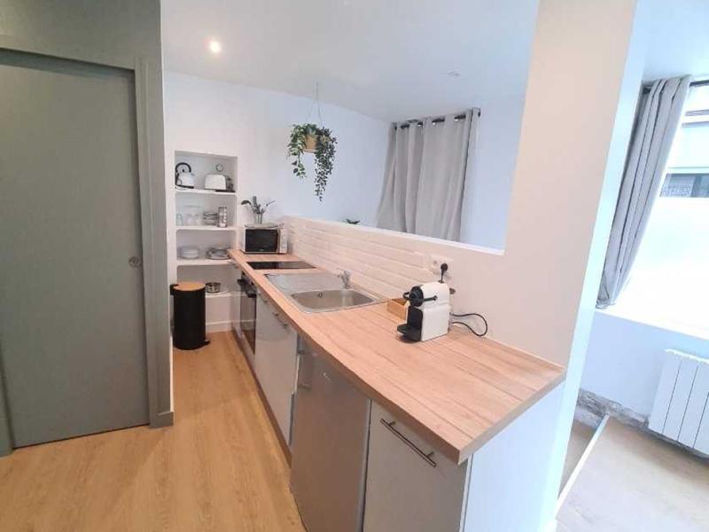 Local commercial - 233 m² - 12 pièces