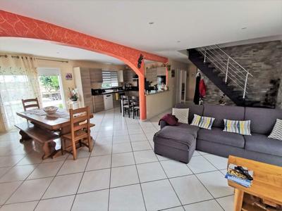 Maison - 191 m² - 7 pièces