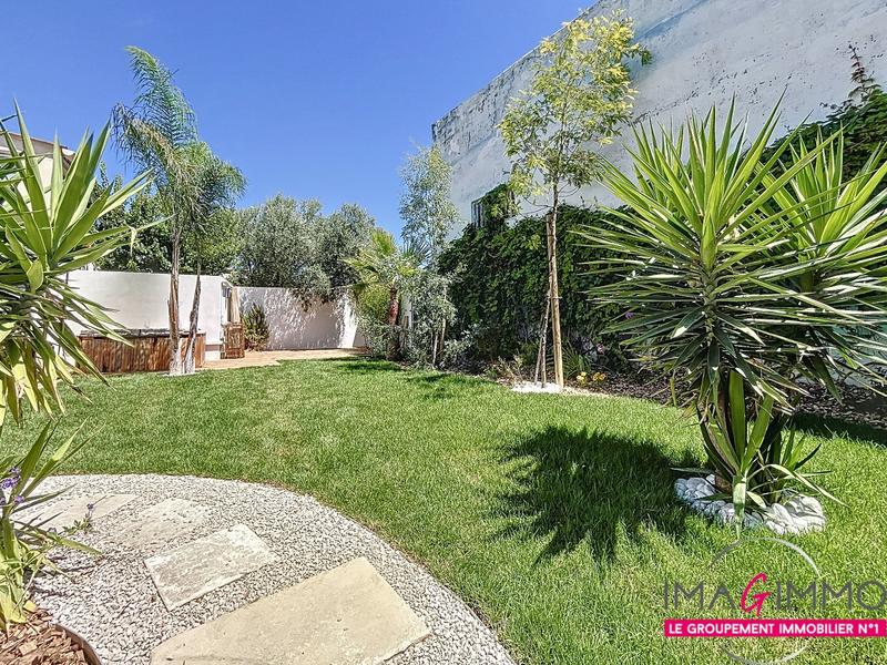 Maison - 98 m² - 4 pièces