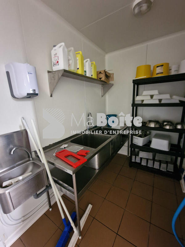 Local commercial - 240 m²