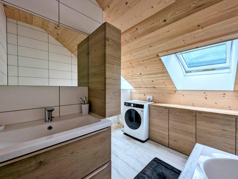 Maison - 98 m² - 4 pièces