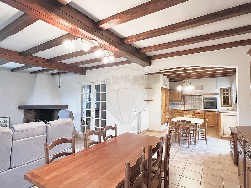 Maison - 138 m² - 7 pièces