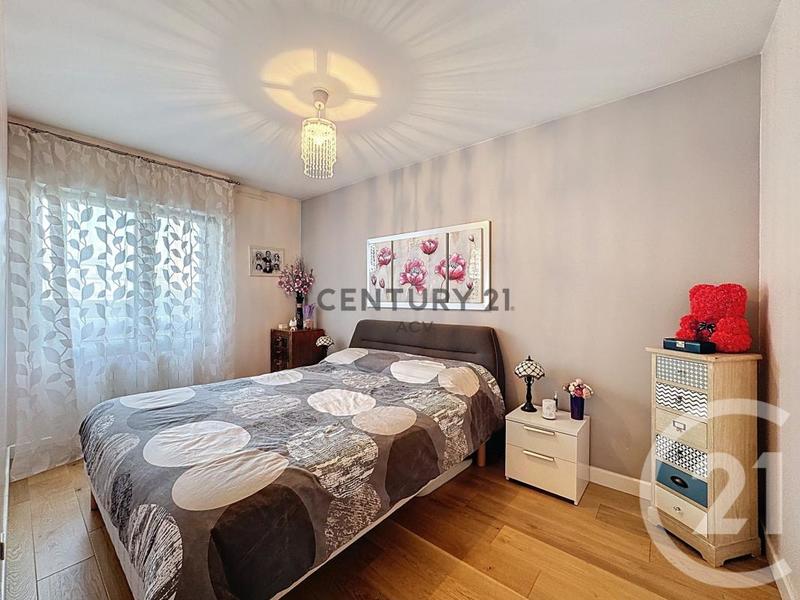 Appartement - 108 m² - 5 pièces