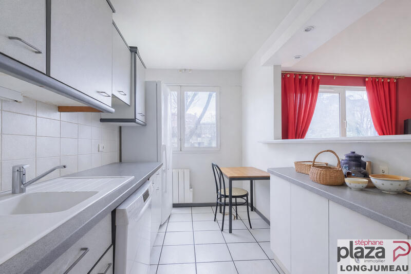 Appartement - 77 m² - 4 pièces