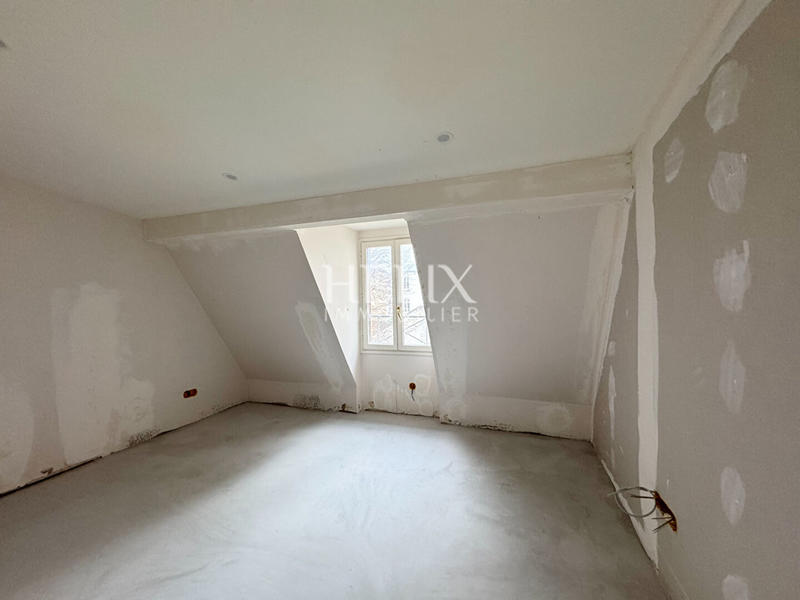 Appartement - 92 m² - 4 pièces