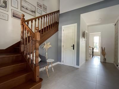 Villa - 200 m² - 10 pièces